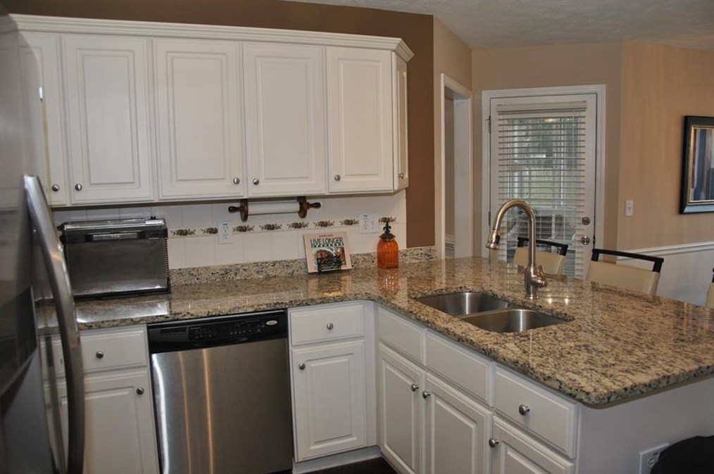 115 Shadowlake Dr, Conyers GA  30094-4127 exterior