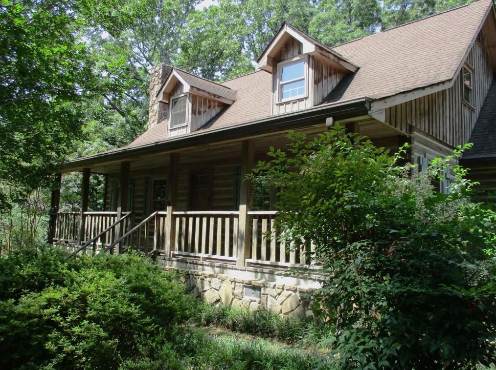 140 Sunrise Ter, Calhoun GA 30701-4638 exterior