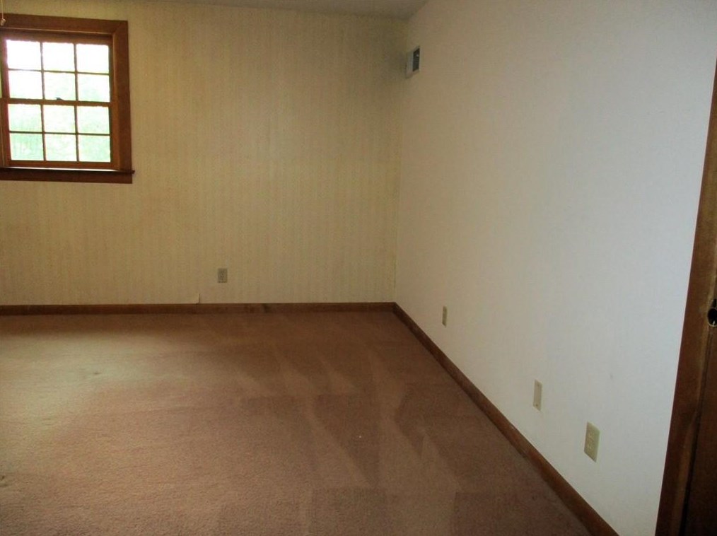 140 Sunrise Ter, Calhoun GA 30701-4638 exterior