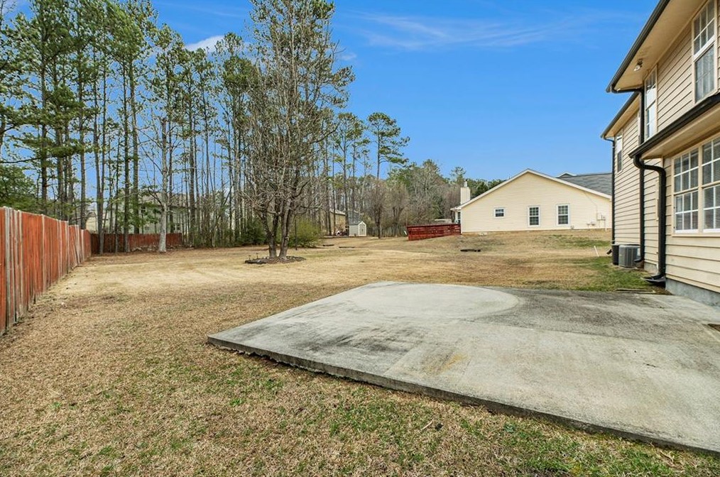 1825 Enon Pne Dr, Atlanta GA  30331-8441 exterior