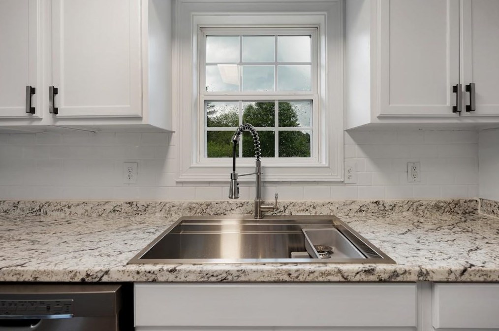 589 Hall Memorial Rd, Calhoun GA 30701-8312 exterior