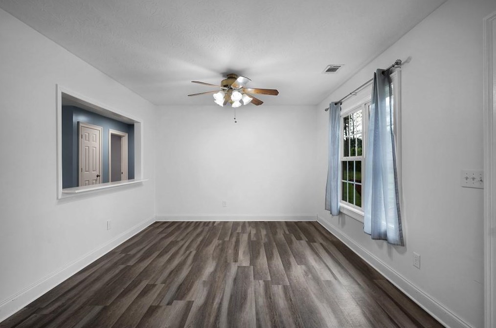 589 Hall Memorial Rd, Calhoun GA 30701-8312 exterior