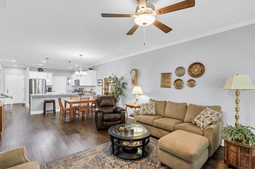 3738 Shades Vly Ln, Gainesville GA 30501 exterior