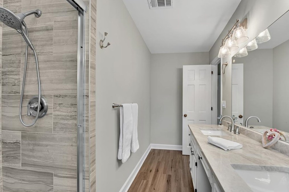 2450 Fontainebleau Dr, Atlanta GA  30360-1227 exterior