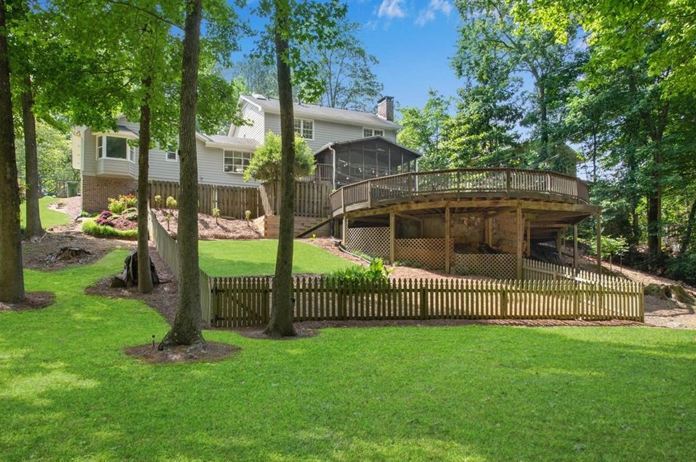 2450 Fontainebleau Dr, Atlanta GA  30360-1227 exterior