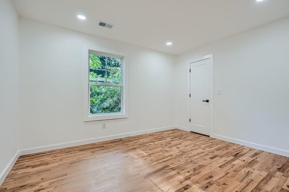 2748 Amelia Ave, Decatur GA 30032-4301 exterior