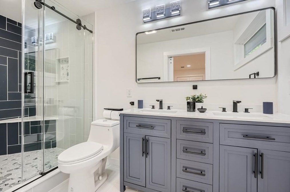 2748 Amelia Ave, Decatur GA 30032-4301 exterior