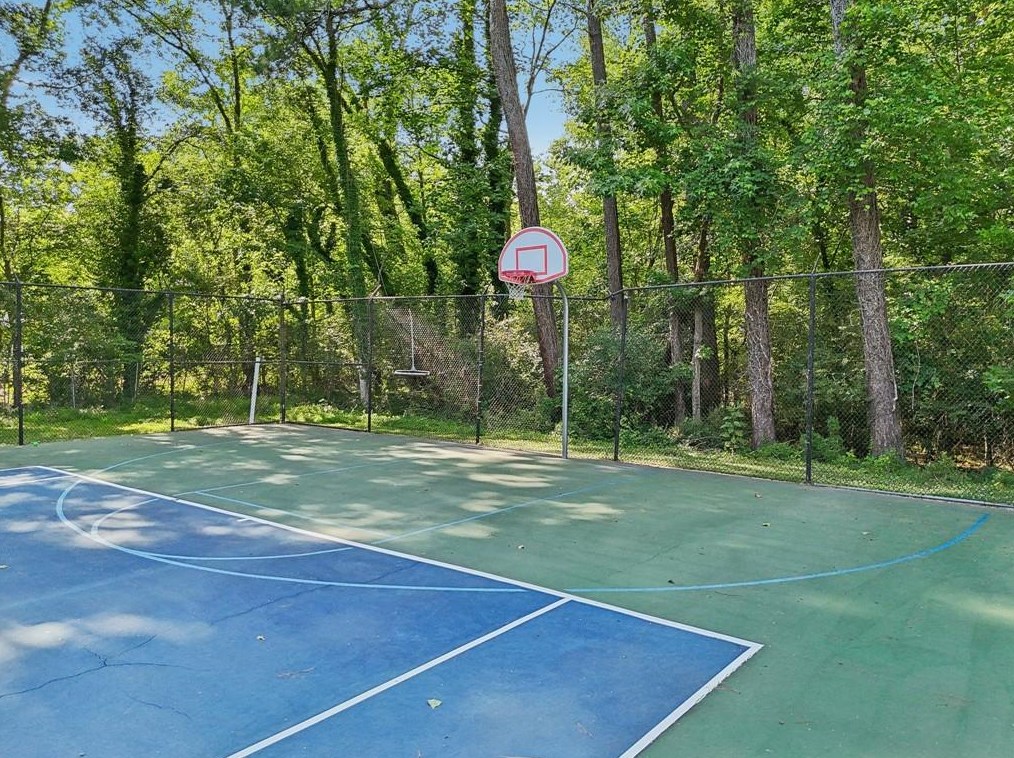 12 Market Sq Pl, Atlanta GA 30318-1428 exterior