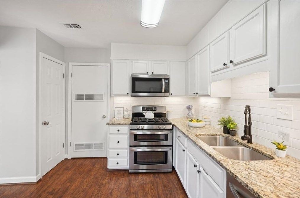 12 Market Sq Pl, Atlanta GA 30318-1428 exterior