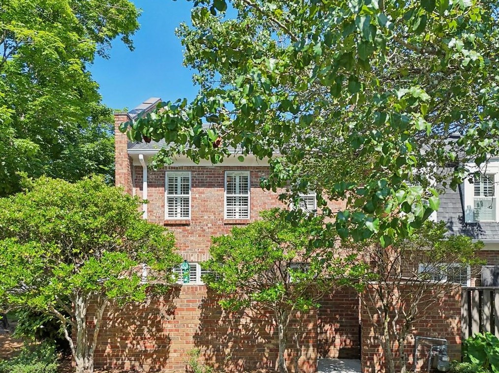 12 Market Sq Pl, Atlanta GA 30318-1428 exterior