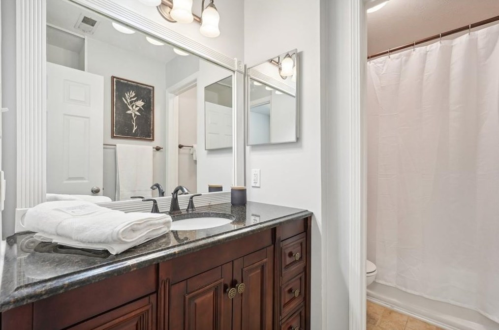 12 Market Sq Pl, Atlanta GA 30318-1428 exterior