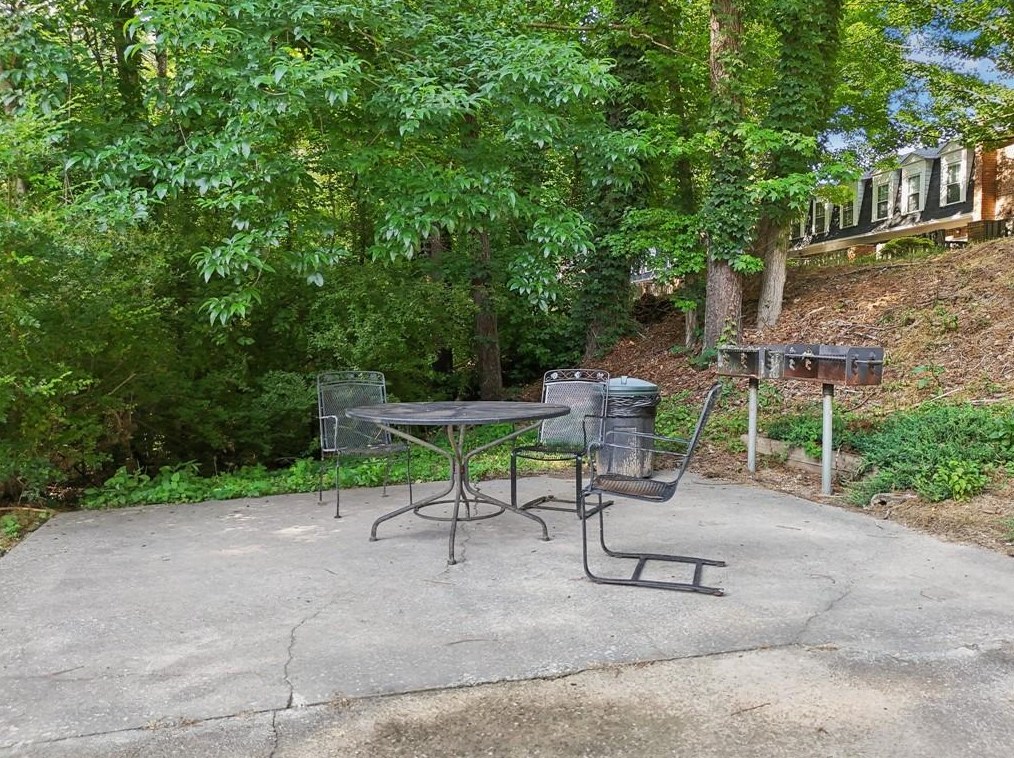 12 Market Sq Pl, Atlanta GA 30318-1428 exterior