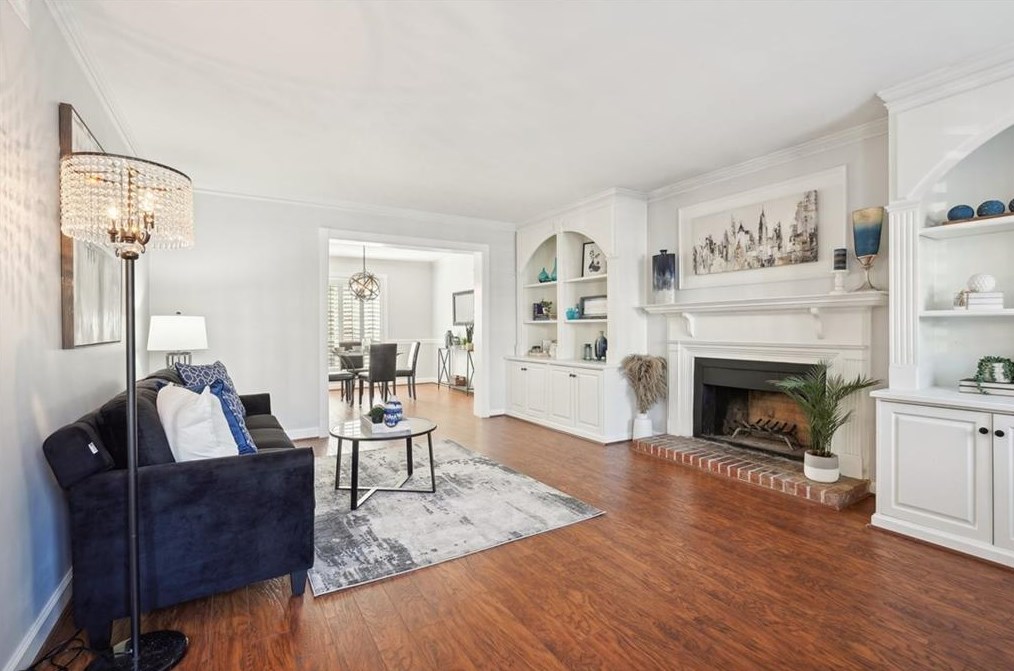 12 Market Sq Pl, Atlanta GA 30318-1428 exterior