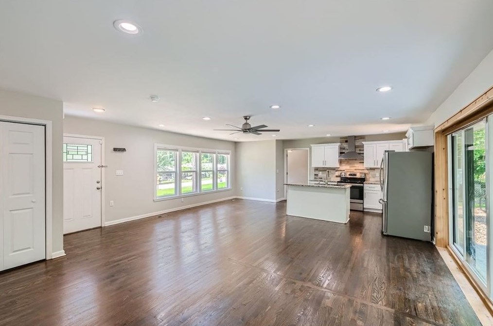 3190 Pinehill Dr, Decatur GA 30032-2807 exterior