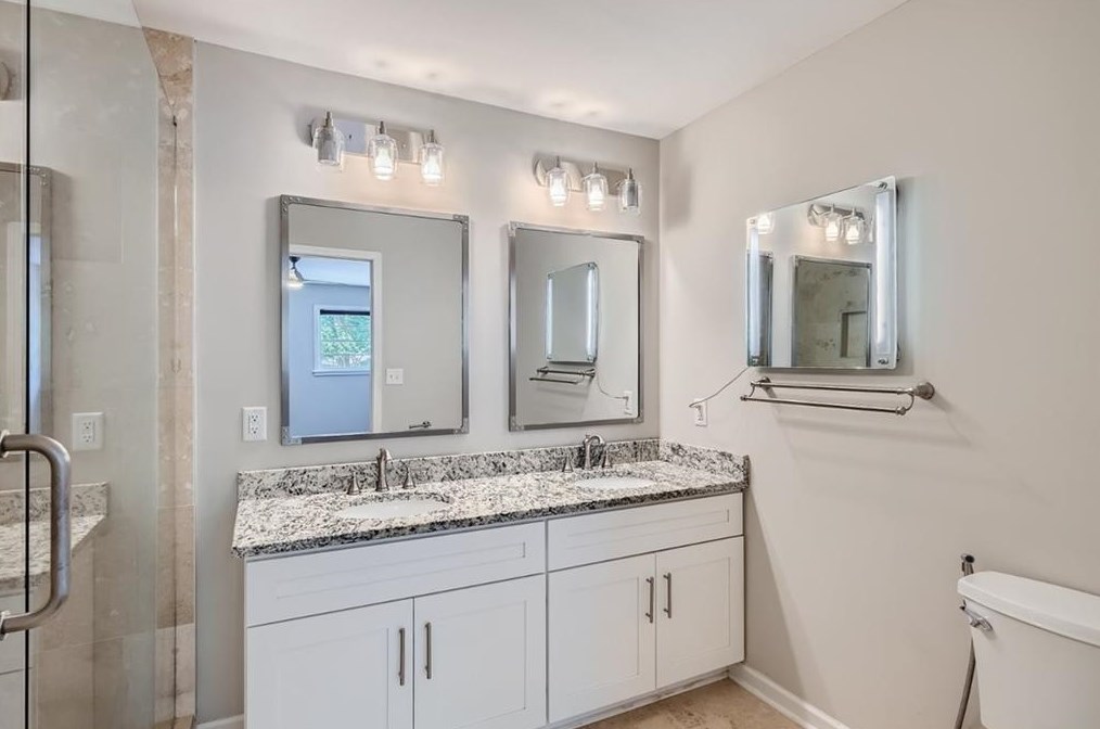 3190 Pinehill Dr, Decatur GA 30032-2807 exterior