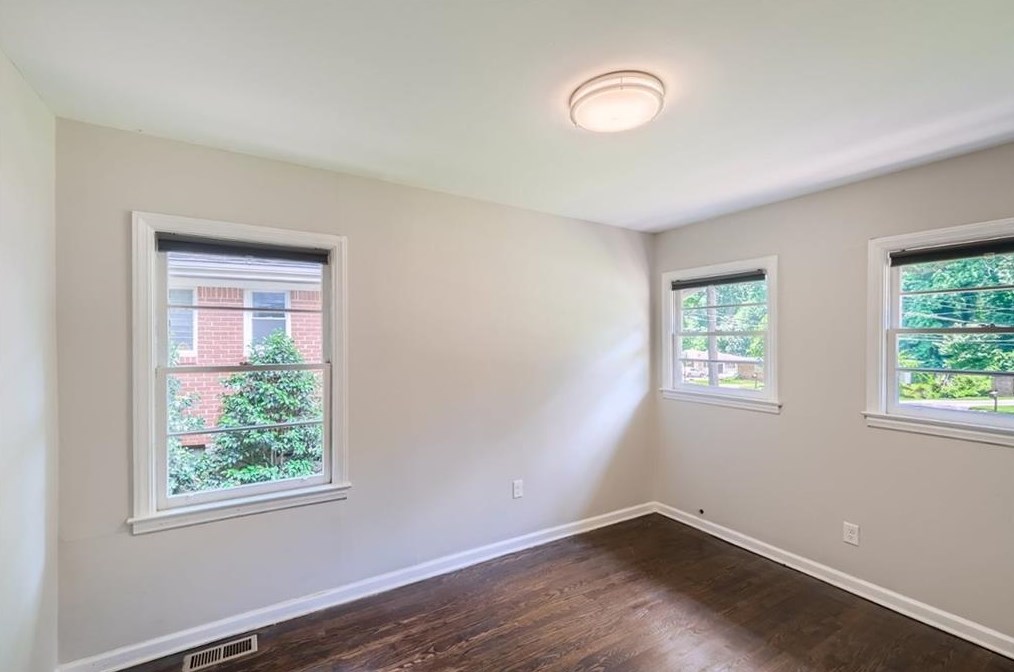 3190 Pinehill Dr, Decatur GA 30032-2807 exterior