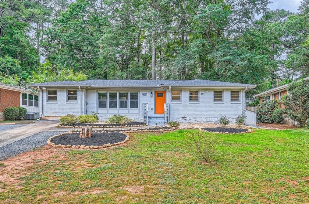 3190 Pinehill Dr, Decatur GA  30032-2807 exterior