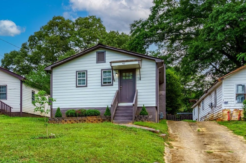461 Oak Dr, Atlanta GA  30354-1228 exterior