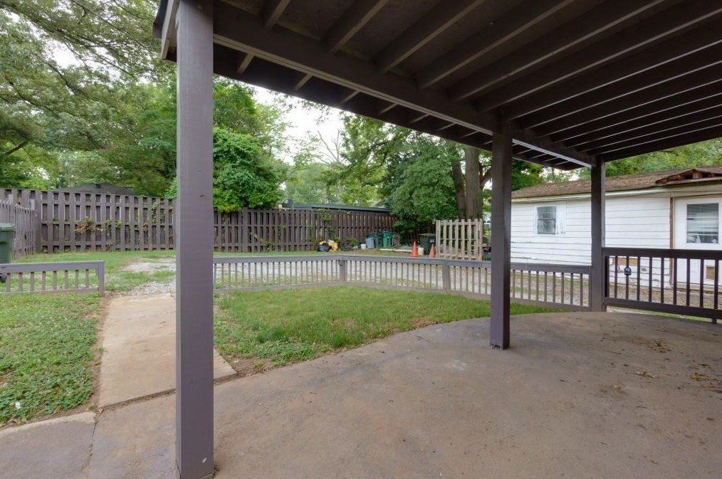 461 Oak Dr, Atlanta GA  30354-1228 exterior