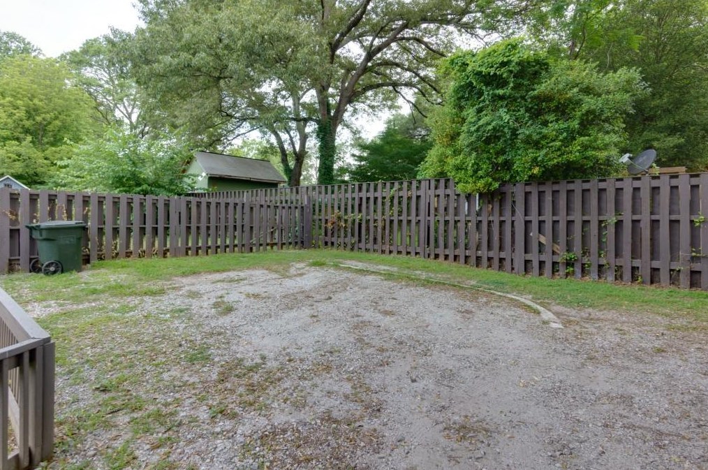 461 Oak Dr, Atlanta GA  30354-1228 exterior