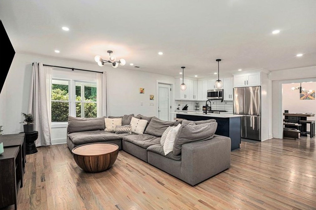 1448 Meadowlark Dr, Decatur GA 30032-3029 exterior