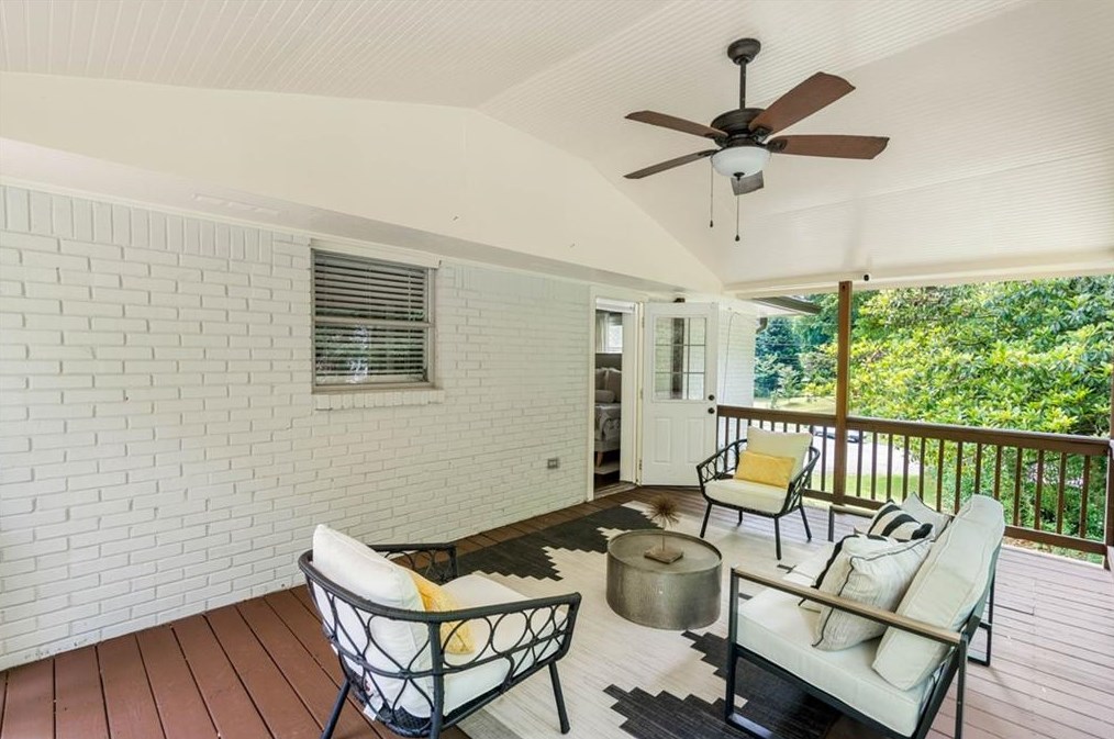 2580 Dering Ct, Atlanta GA 30345-1619 exterior