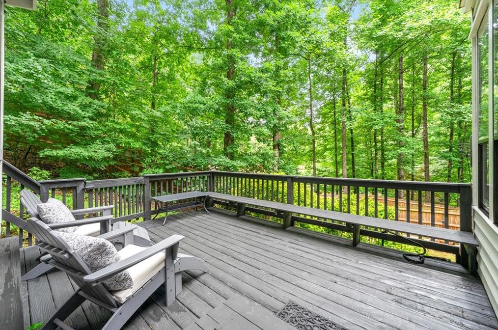 5000 Riv Vly Dr, Smyrna GA  exterior