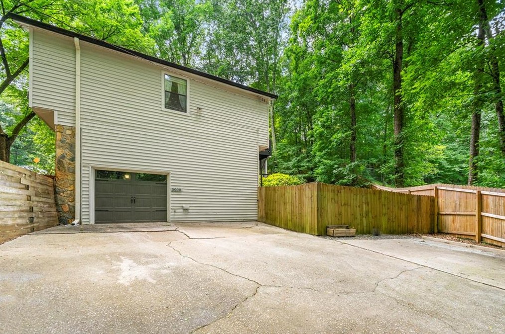 5000 Riv Vly Dr, Smyrna GA  exterior