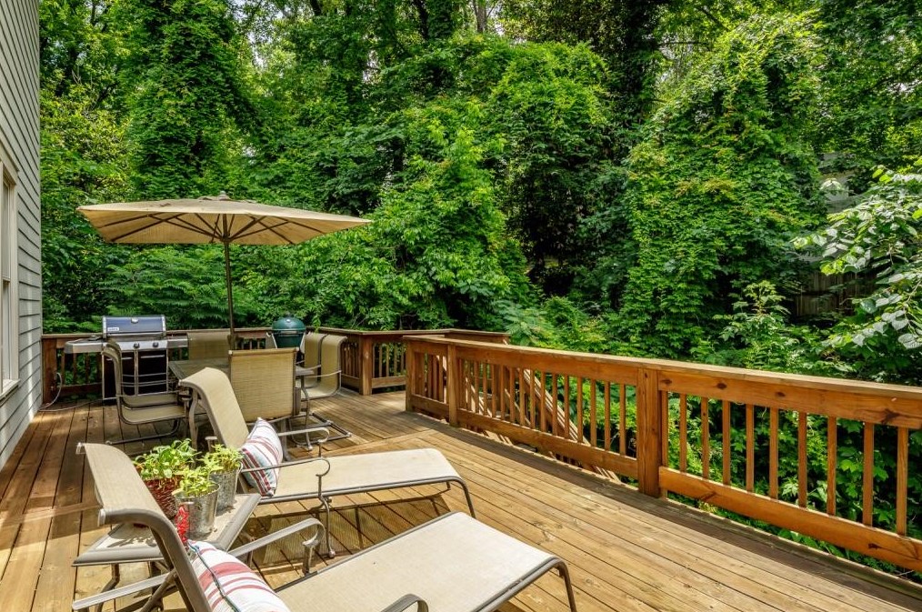 2505 Wawona Dr, Atlanta GA  30319-3715 exterior