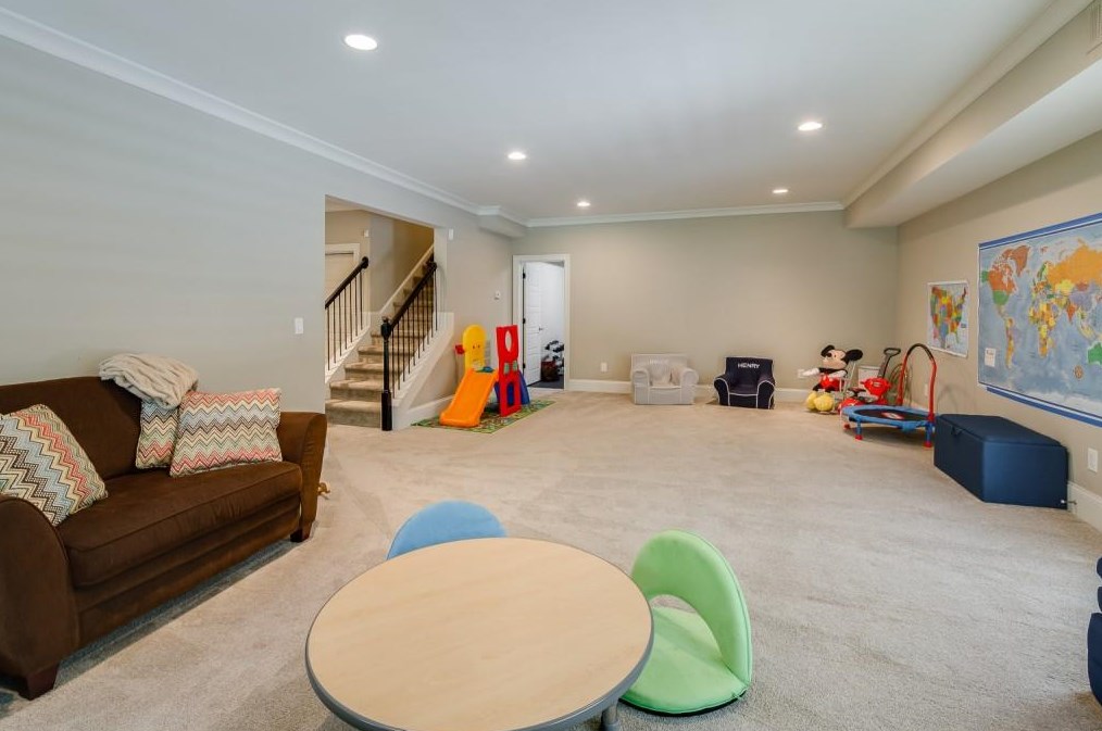 2505 Wawona Dr, Atlanta GA  30319-3715 exterior