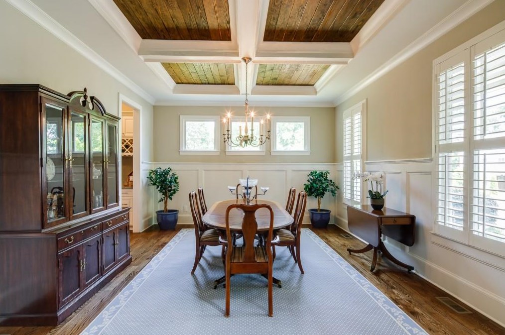 2505 Wawona Dr, Atlanta GA  30319-3715 exterior