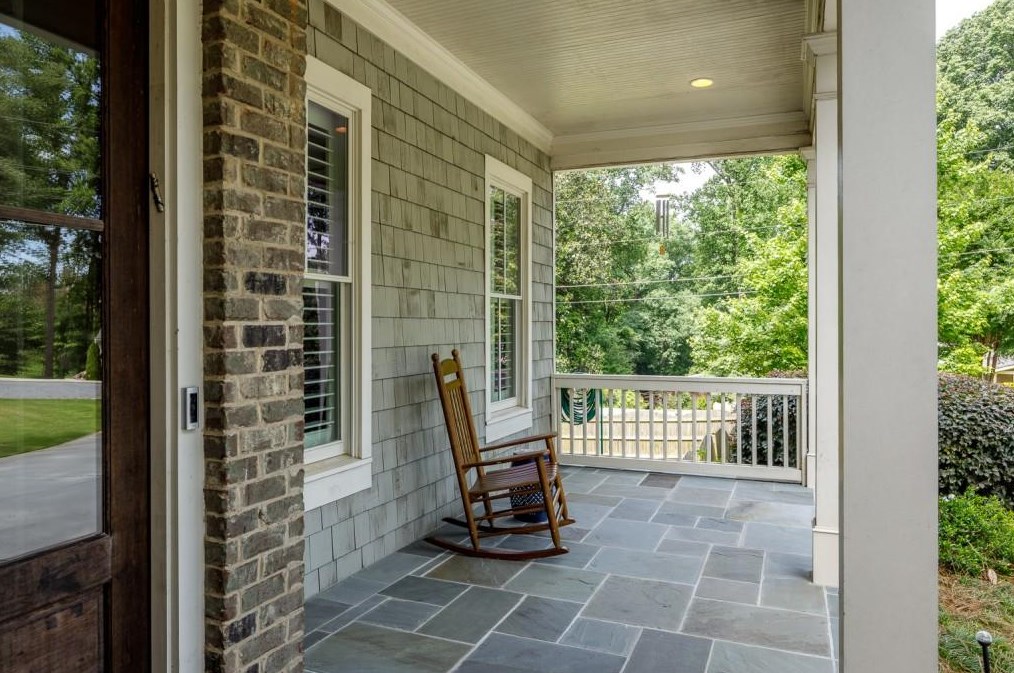 2505 Wawona Dr, Atlanta GA  30319-3715 exterior