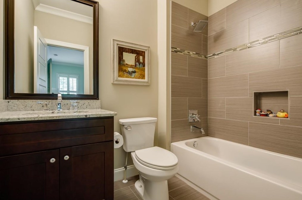 2505 Wawona Dr, Atlanta GA  30319-3715 exterior