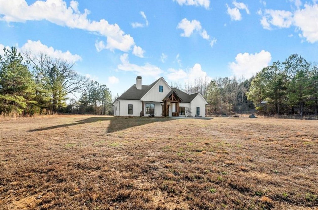 5304 Apple Vly Rd, Jefferson GA  exterior