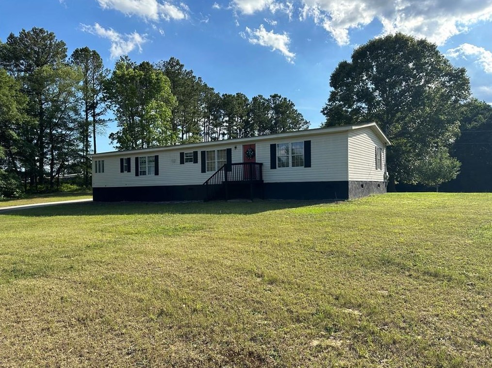 1900 Lester Rd, Conyers GA  30012-3473 exterior
