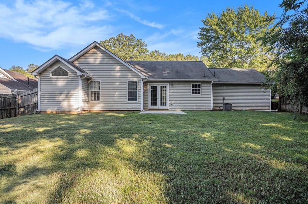 137 Willow Spg Ln, Stockbridge GA 30281-6228 exterior