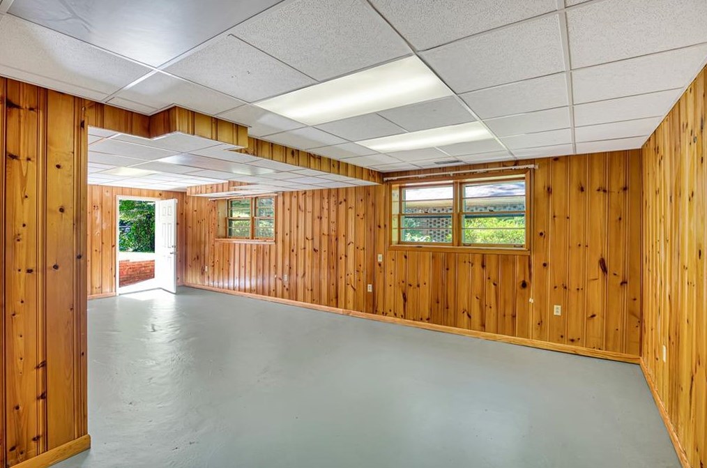 2325 Shasta Way, Atlanta GA  30345-2605 exterior