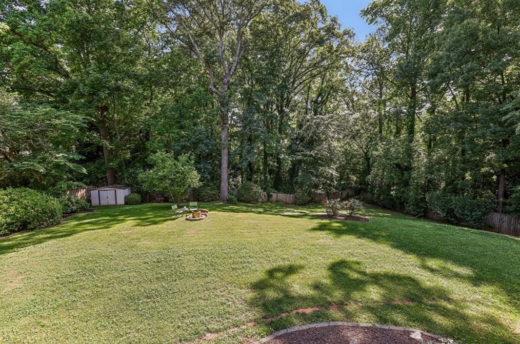 1139 Vis Trl, Atlanta GA 30324-4528 exterior