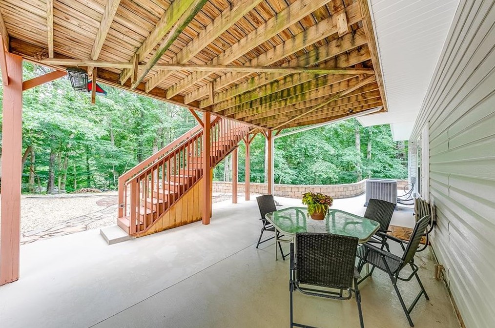 2917 Lk Holw Rd, Gainesville GA exterior