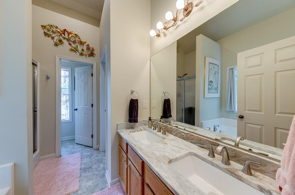 2917 Lk Holw Rd, Gainesville GA exterior