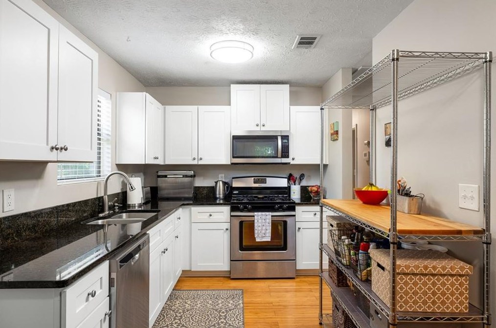 824 Harold Ave, Atlanta GA  30307-1743 exterior