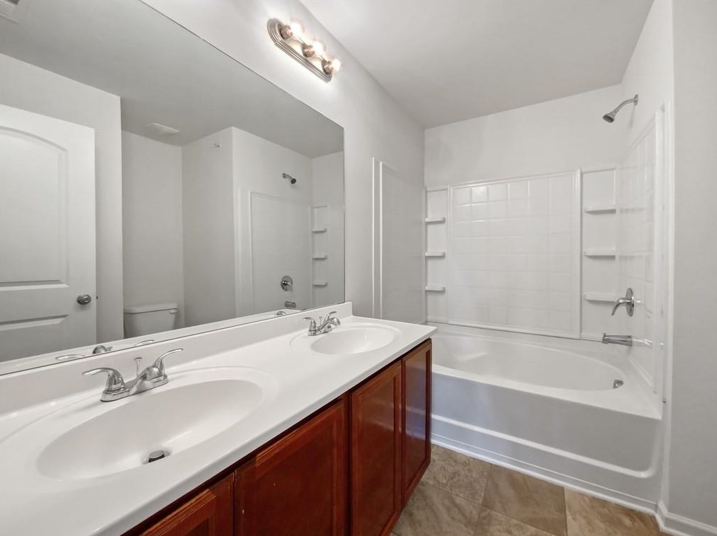 3583 Rock Ridge Dr, Rex GA 30273-5031 exterior