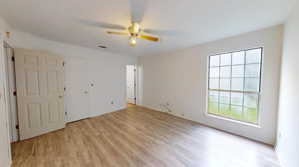 4512 Yorkdale Dr, Decatur GA 30035-4253 exterior