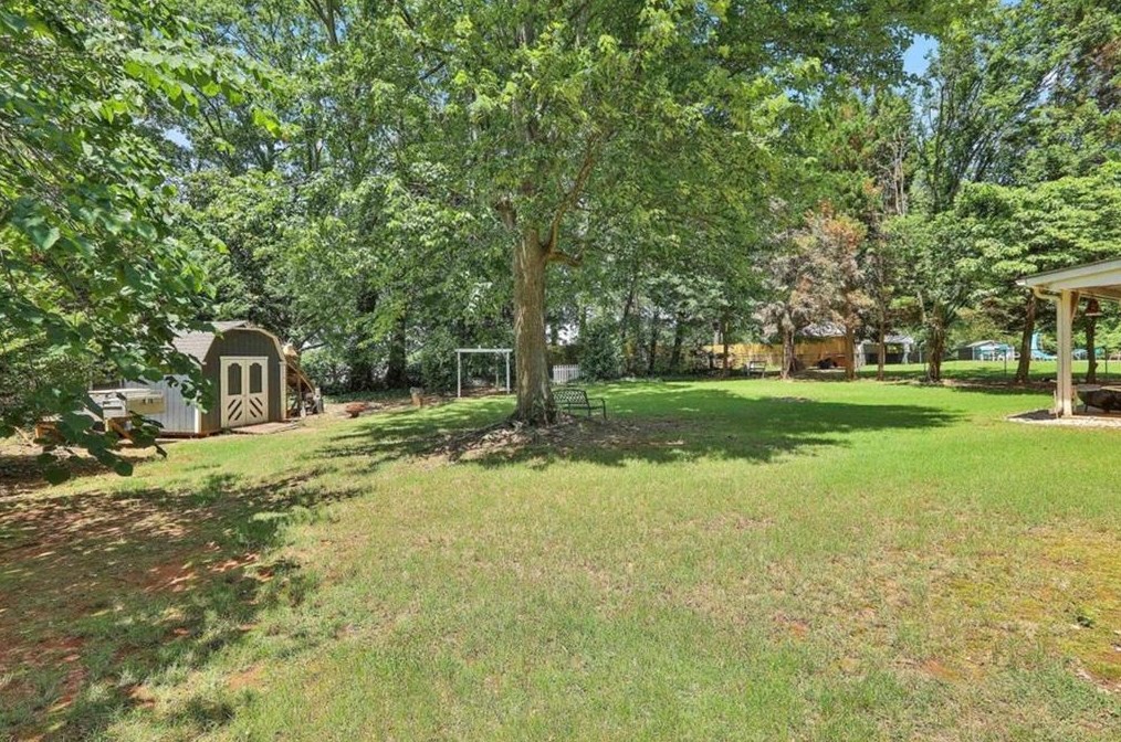 3654 Charlotte Dr, Rex GA 30273-1215 exterior