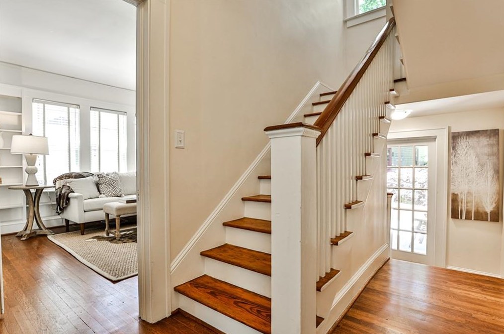 1527 Emory Rd, Atlanta GA  30306-2407 exterior
