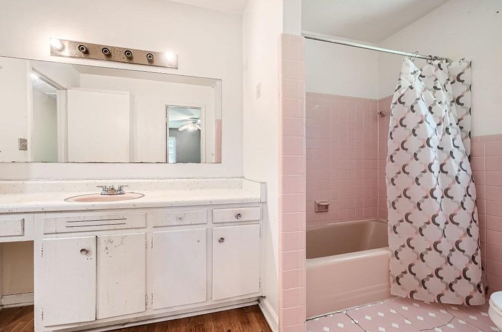 3808 King Henry Rd, Atlanta GA 30331-4922 exterior