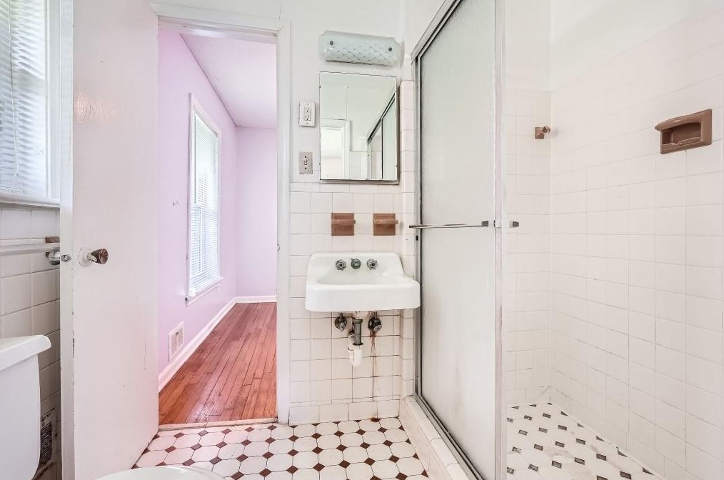 3808 King Henry Rd, Atlanta GA 30331-4922 exterior