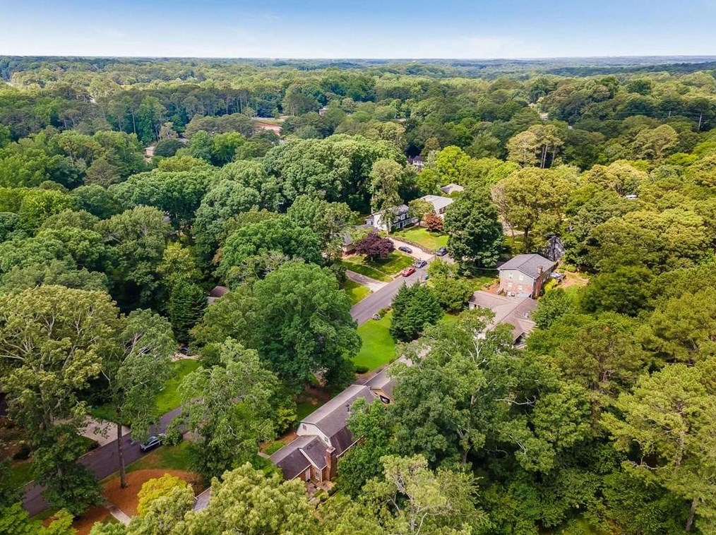 4252 Waterloo Cir, Tucker GA 30084 exterior