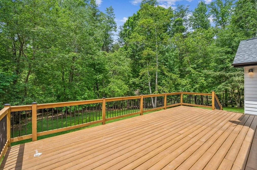 6109 Grants Frd Dr, Gainesville GA 30506-6928 exterior