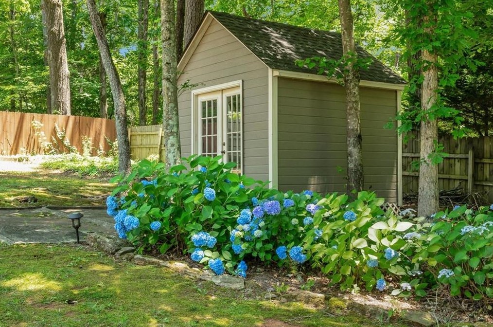 5105 Jonquilla Dr, Alpharetta GA 30004-5323 exterior